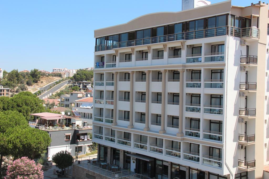 קוסדסי Esat Hotel מראה חיצוני תמונה