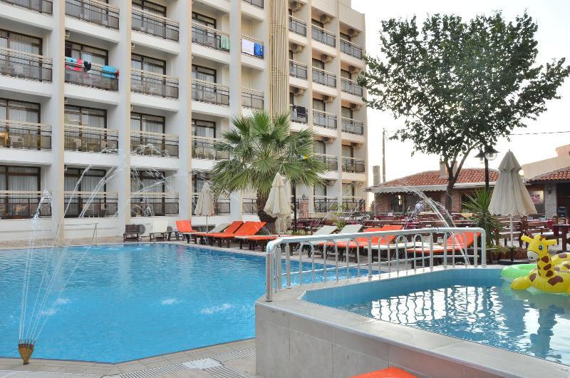 קוסדסי Esat Hotel מראה חיצוני תמונה